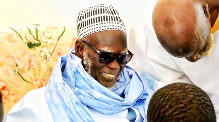 Visite - Serigne Mountakha Mbacké à Paris par vol spécial