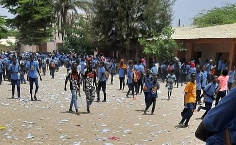 Saccage du lycée de Yoff