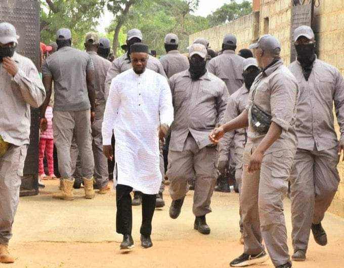  Affaire Tchicky: 1 an de prison ferme requis contre 4 éléments de la sécurité d’Ousmane Sonko