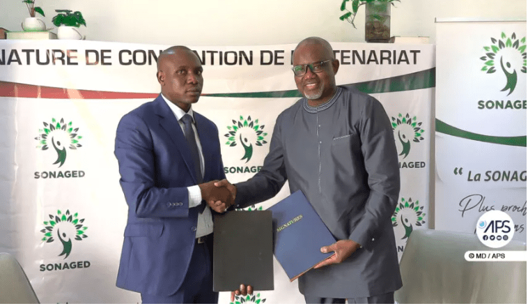  SENEGAL-ENVIRONNEMENT-UNIVERSITE / Gestion des déchets : la SONAGED et le CROUS-D signent une convention de partenariat 