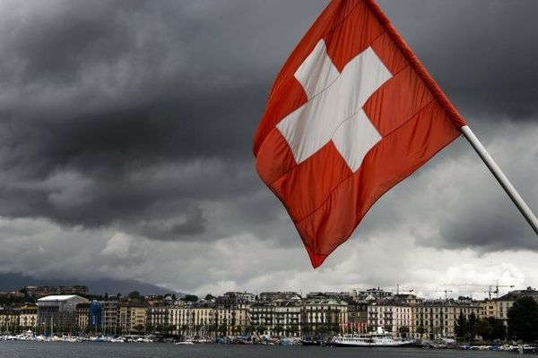  Travail : la Suisse lance le recrutement de 85 000 employés avec des salaires allant à 6 500 euros