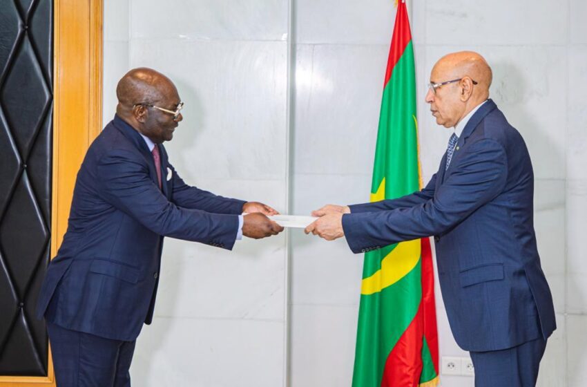  Coopération L’Ambassadeur angolais Adao Pinto a présenté ses lettres de créances au Président de la République Islamique de Mauritanie…